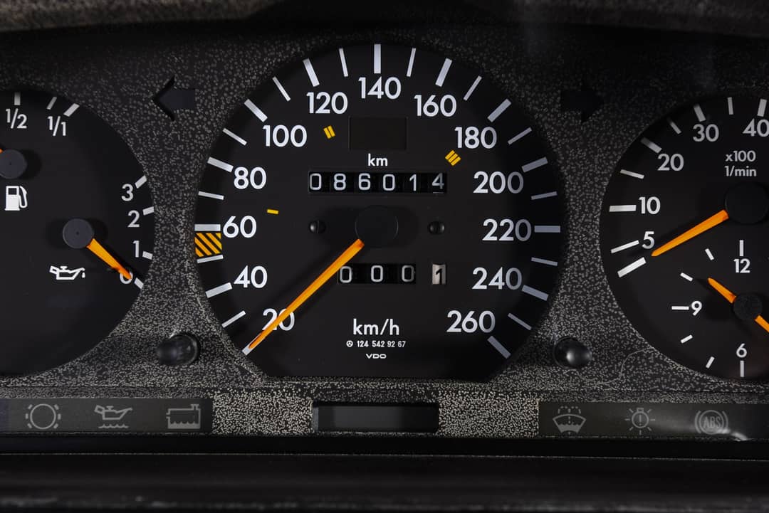 1994 Mercedes-Benz E500 Limited — photo 42