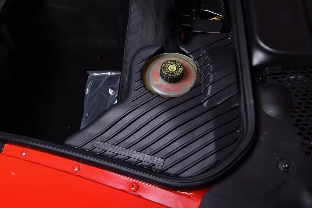 2003 Porsche 911 Carrera — photo 43
