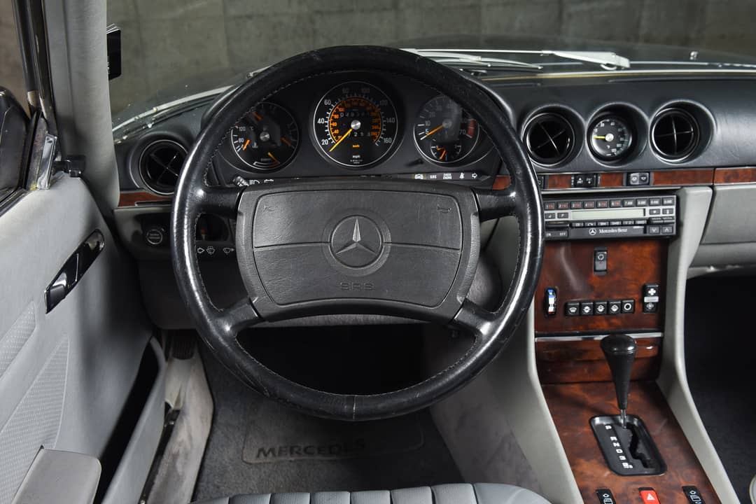 1988 Mercedes-Benz 560-Class 560 SL — photo 11