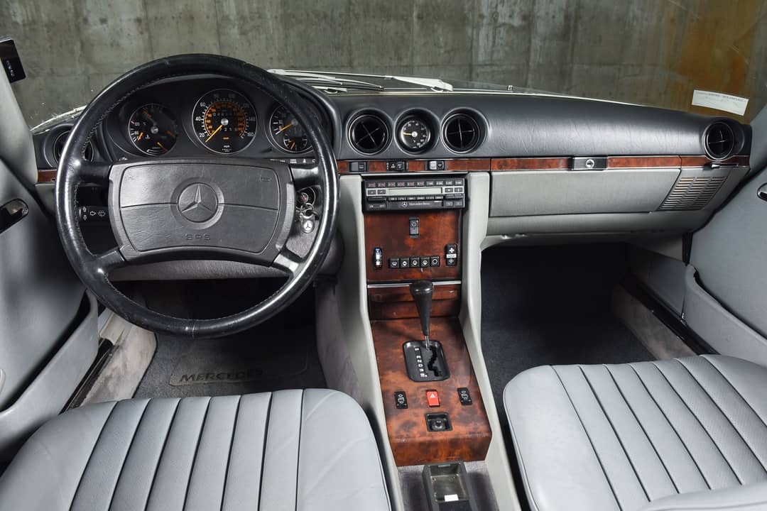 1988 Mercedes-Benz 560-Class 560 SL — photo 12