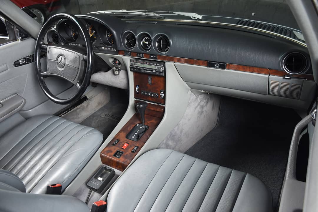 1988 Mercedes-Benz 560-Class 560 SL — photo 22