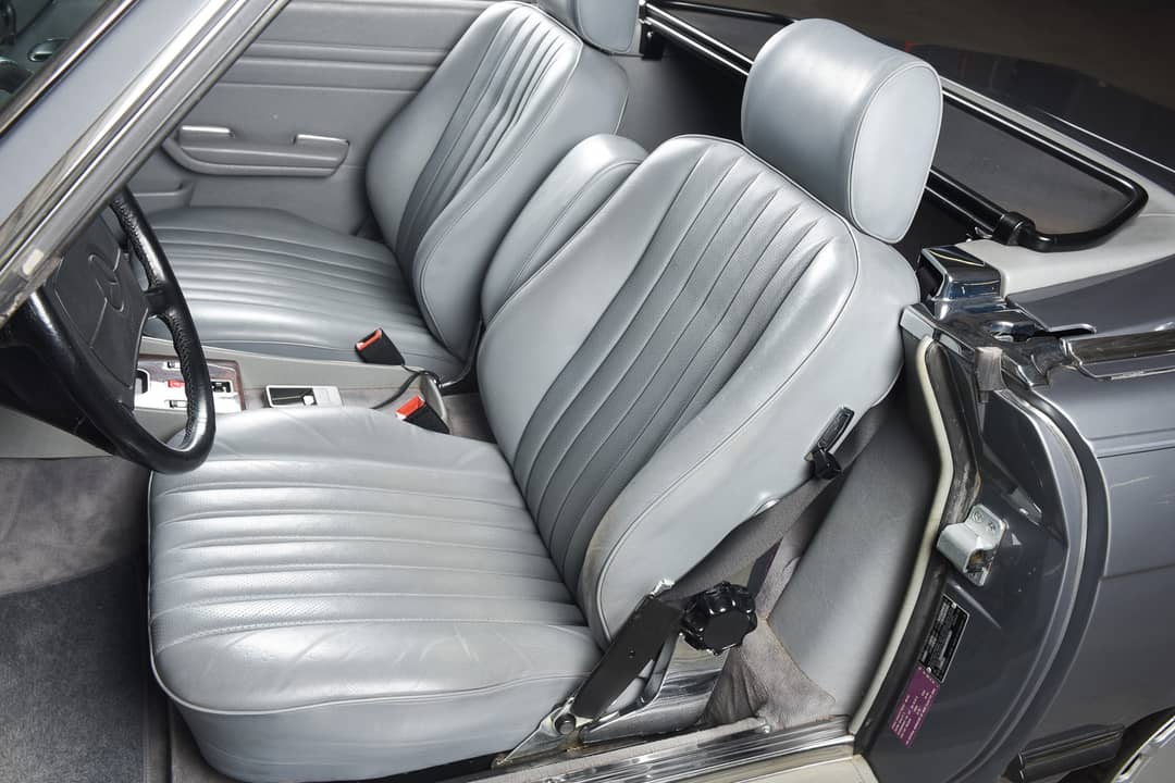 1988 Mercedes-Benz 560-Class 560 SL — photo 26