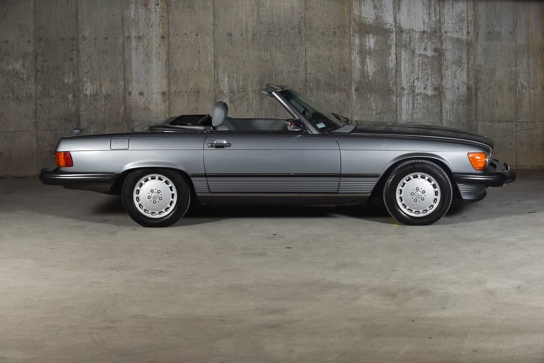 1988 Mercedes-Benz 560-Class 560 SL — photo 40