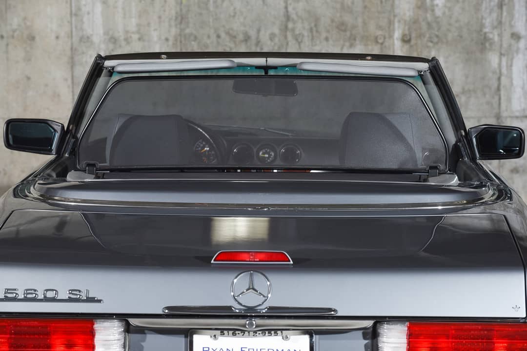 1988 Mercedes-Benz 560-Class 560 SL — photo 6
