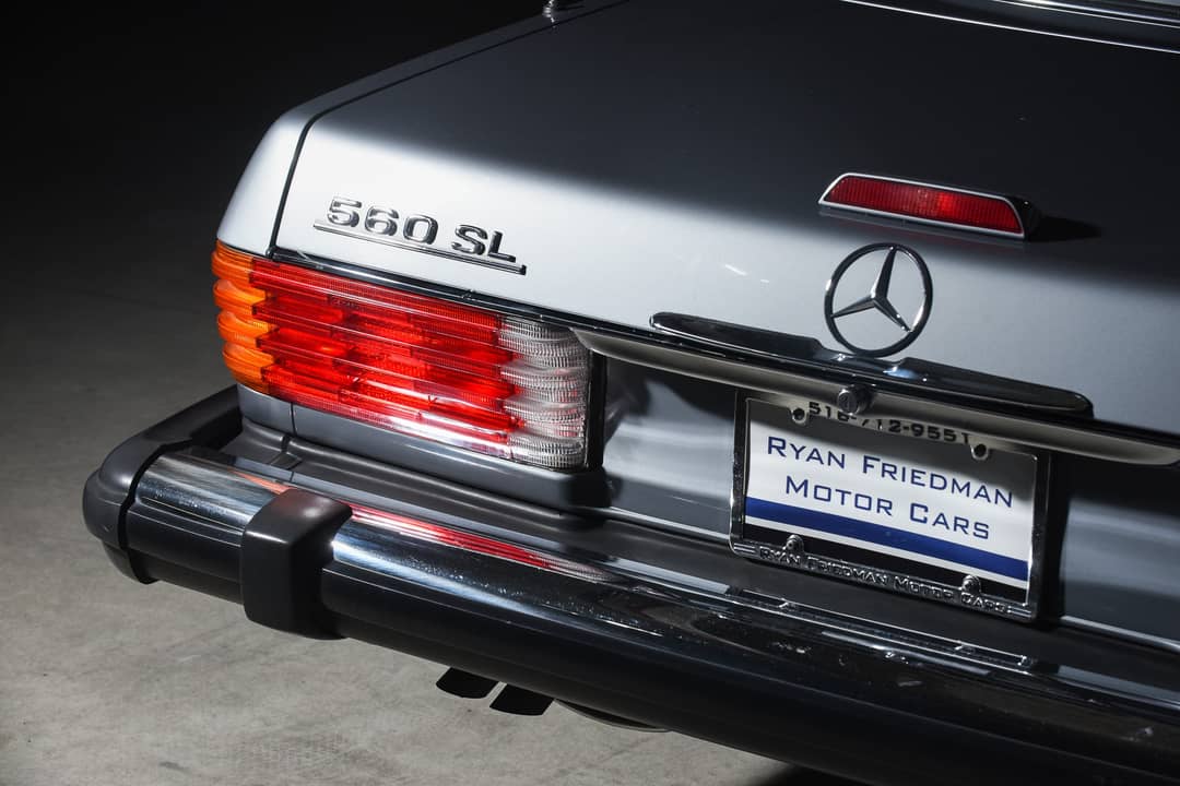 1988 Mercedes-Benz 560-Class 560 SL — photo 8