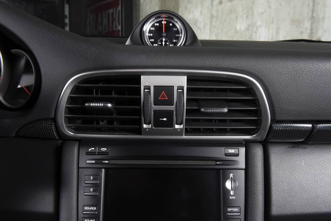 2012 Porsche 911 Carrera 4 GTS — photo 31