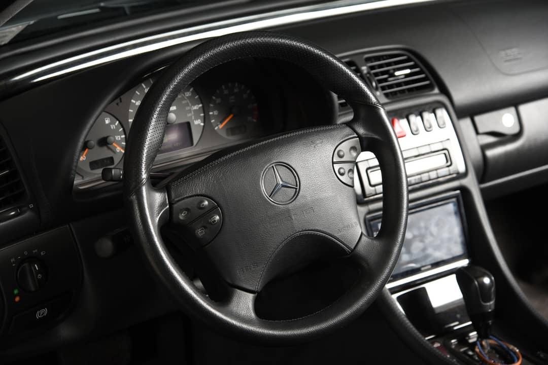 2002 Mercedes-Benz CLK 55 AMG — photo 4