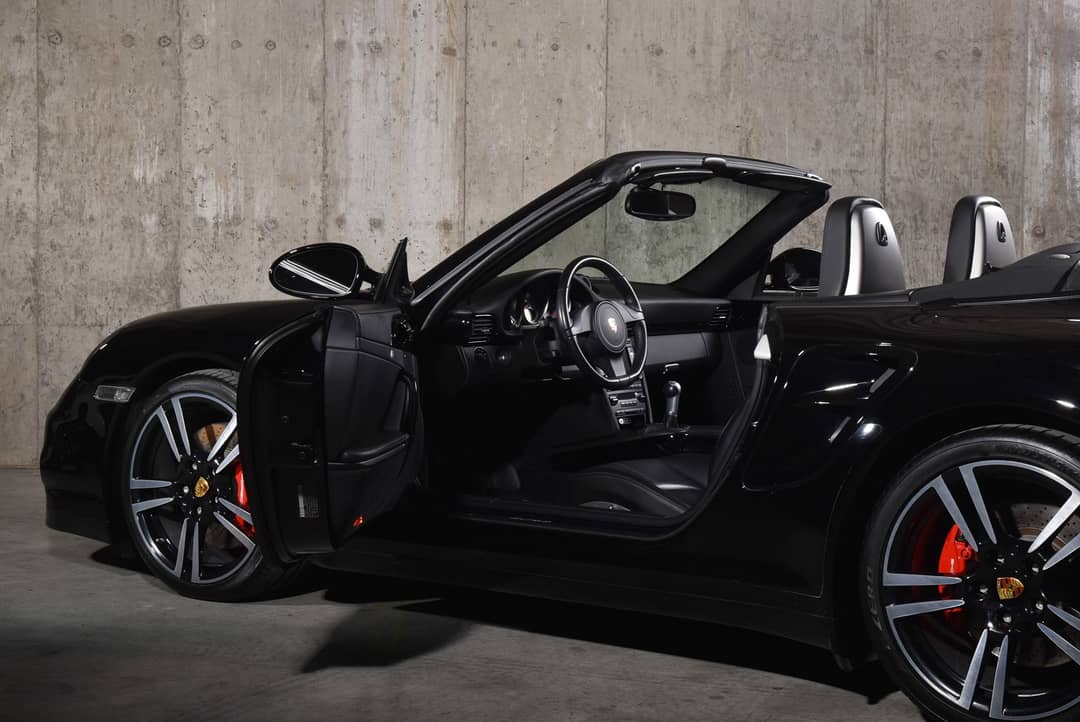 2011 Porsche 911 Turbo — photo 17