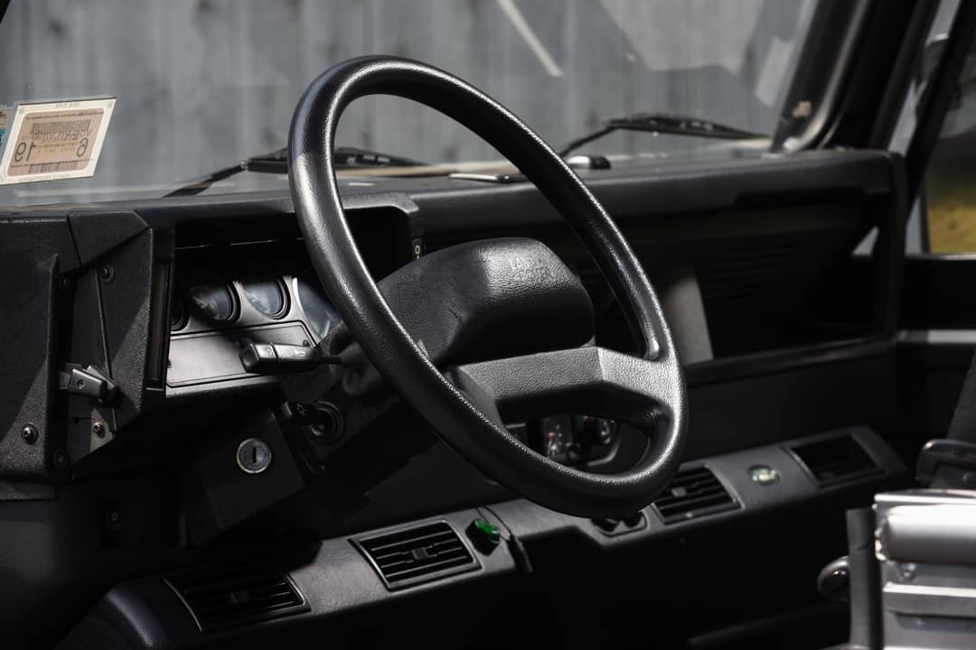 1997 Land Rover DEFENDER 90 — photo 37