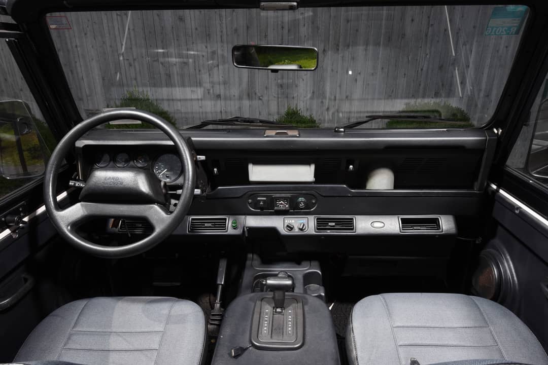1997 Land Rover DEFENDER 90 — photo 42