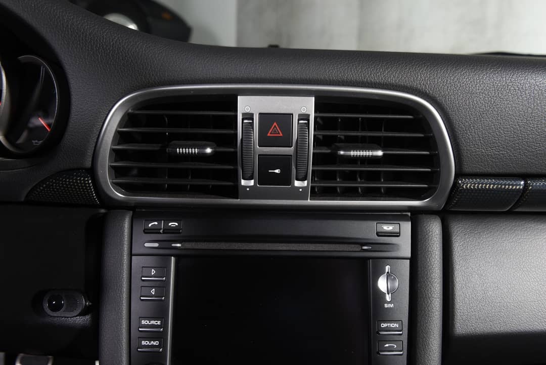 2012 Porsche 911 Carrera 4 GTS — photo 24