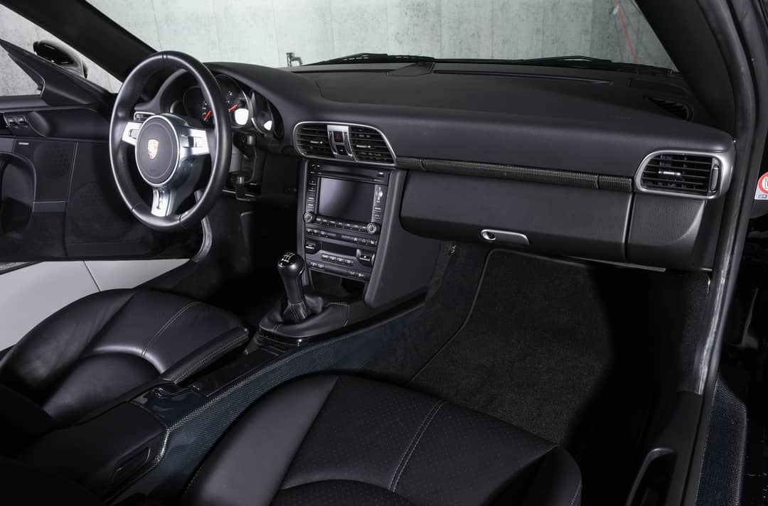 2012 Porsche 911 Carrera 4 GTS — photo 38