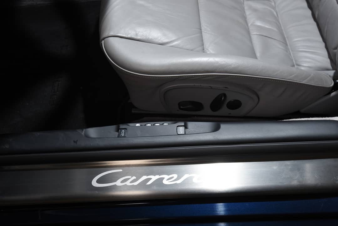 2003 Porsche 911 Carrera 4S — photo 22