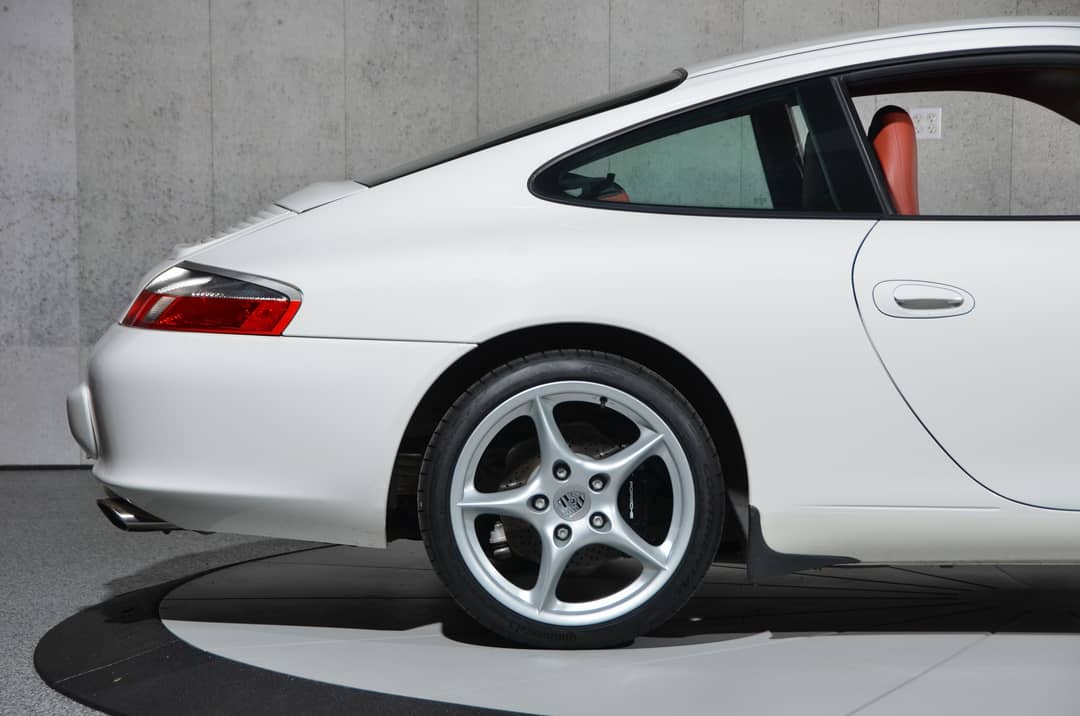 2004 Porsche 911 Carrera sunroof delete — photo 15