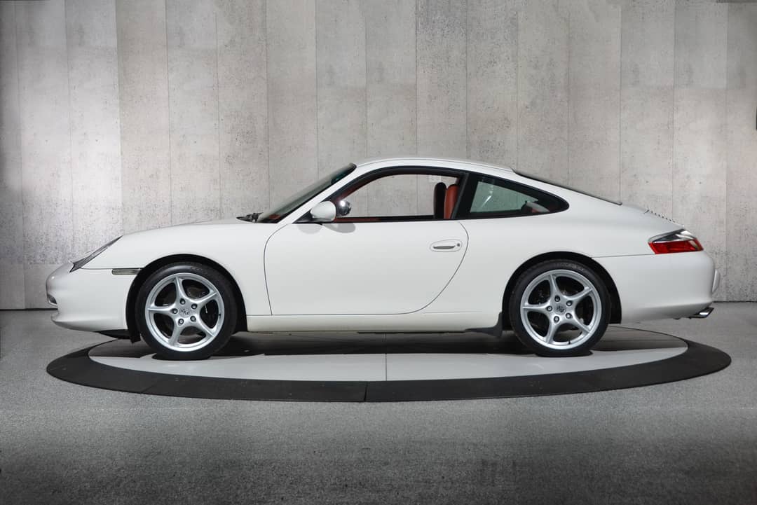2004 Porsche 911 Carrera sunroof delete — photo 20