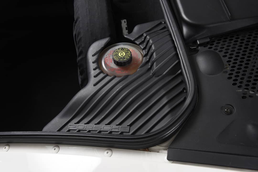 2004 Porsche 911 Carrera sunroof delete — photo 45
