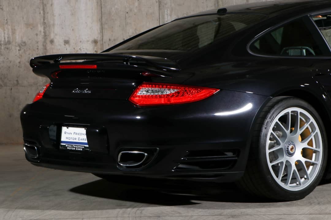 2010 Porsche 911 Turbo factory buckets — photo 14
