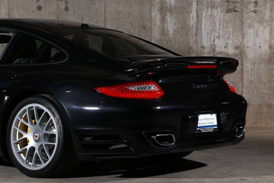 2010 Porsche 911 Turbo factory buckets — photo 19