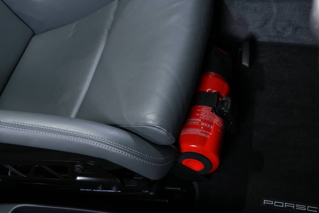 2010 Porsche 911 Turbo factory buckets — photo 23