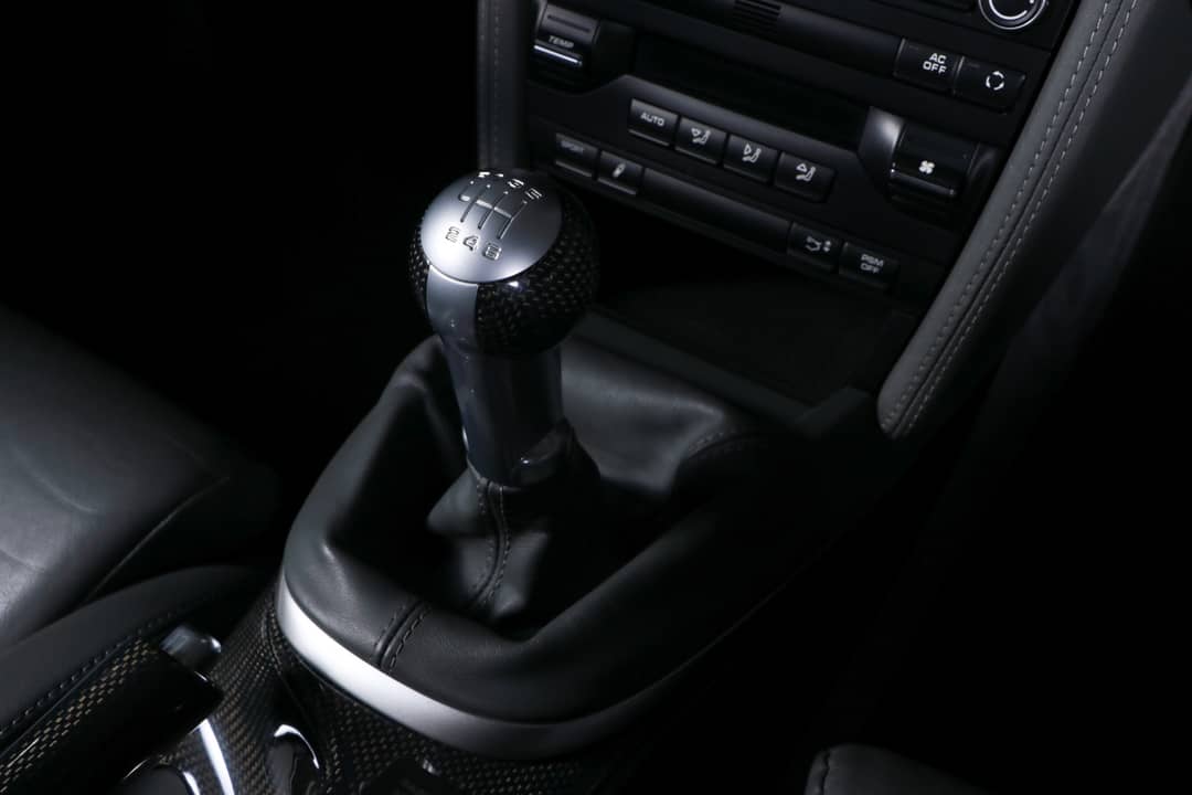 2010 Porsche 911 Turbo factory buckets — photo 34