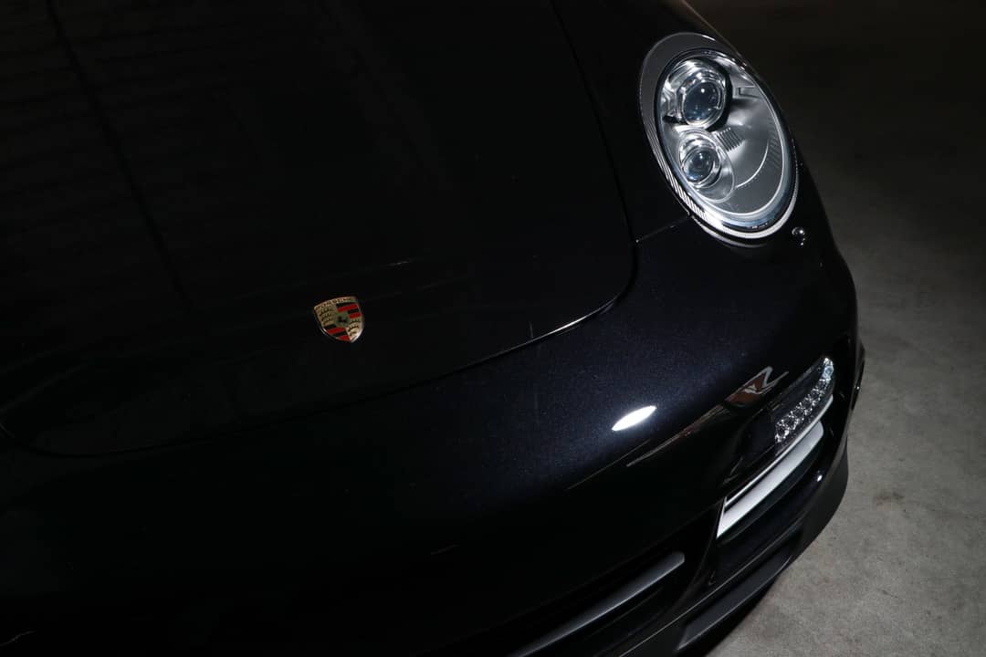 2010 Porsche 911 Turbo factory buckets — photo 9