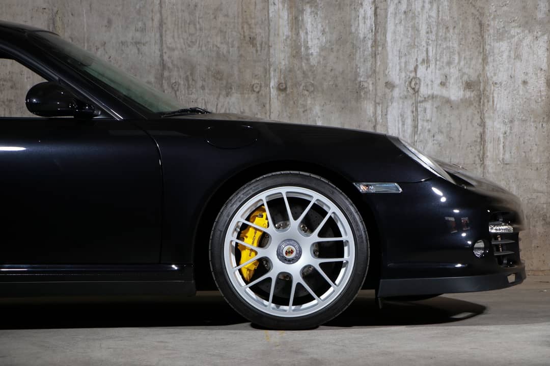 2010 Porsche 911 Turbo factory buckets — photo 10