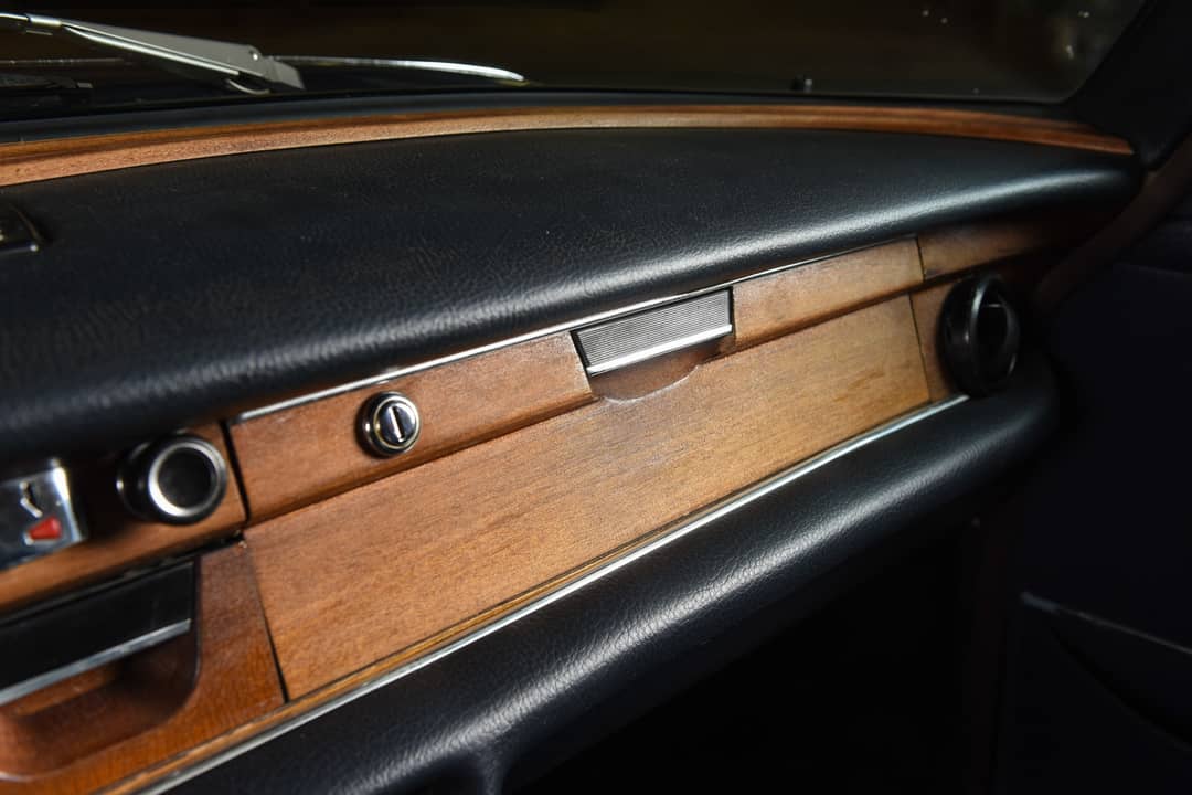 1972 Mercedes-Benz 280SE — photo 31