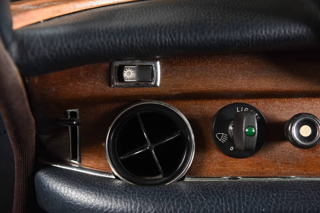 1972 Mercedes-Benz 280SE — photo 34