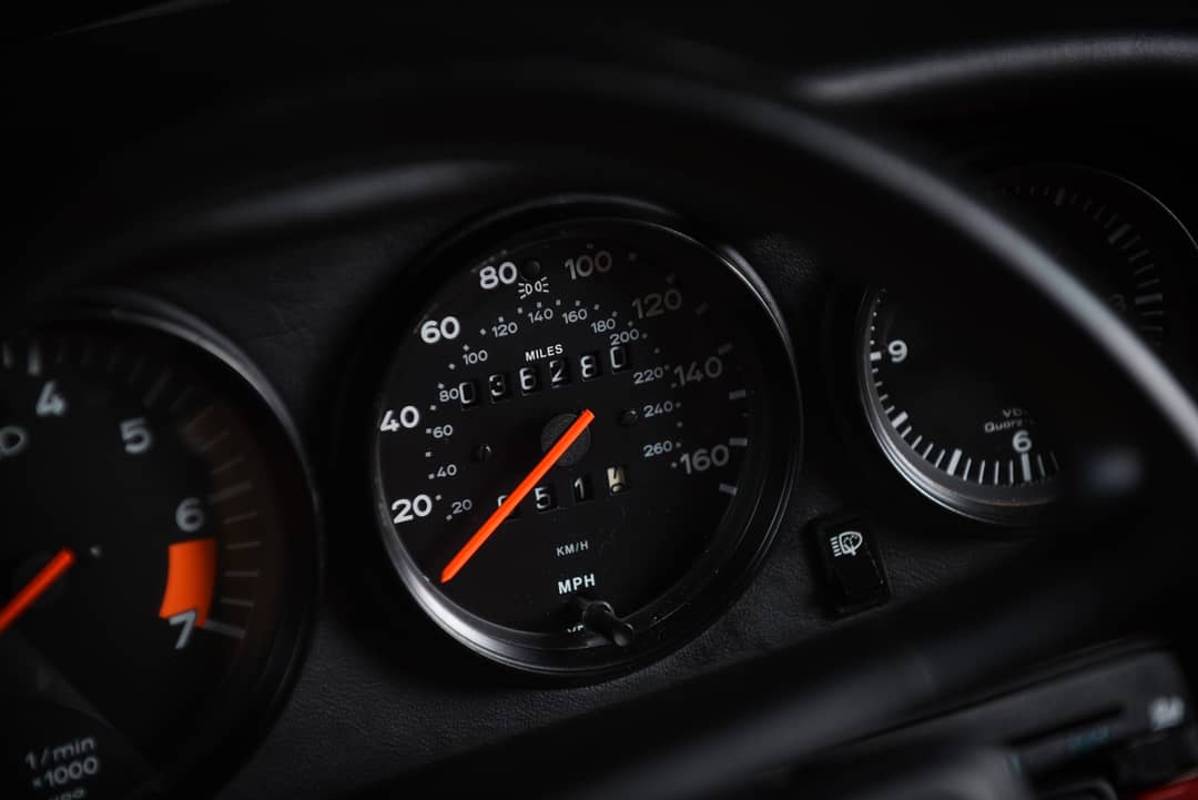 1988 Porsche 911 TARGA Carrera — photo 15