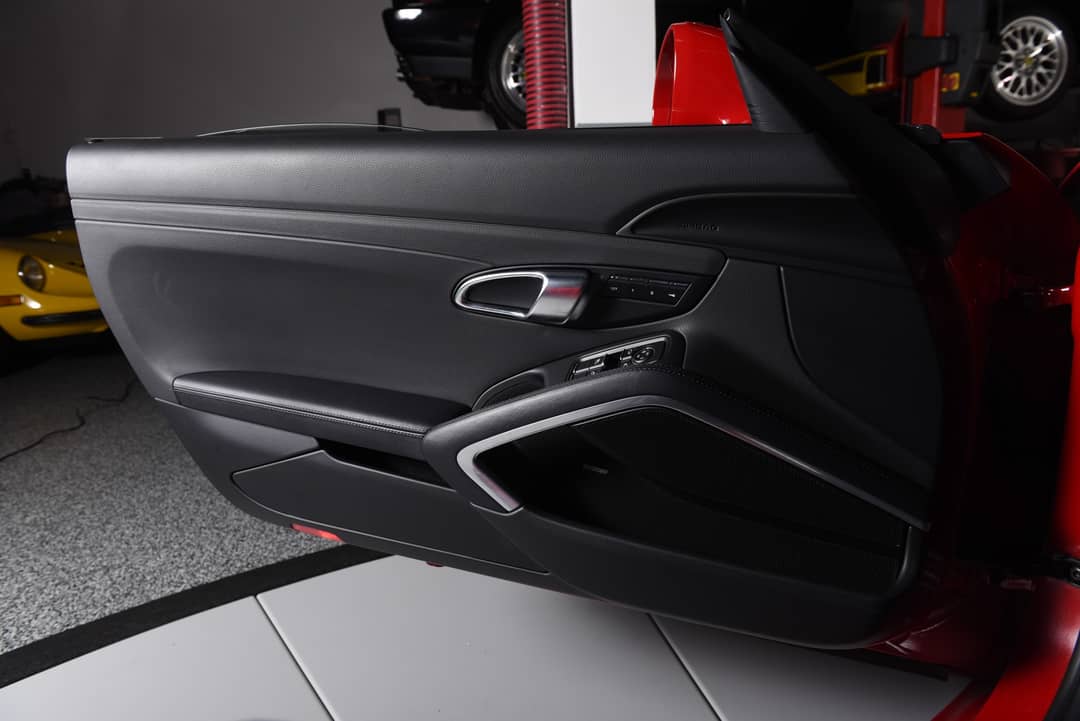 2017 Porsche 911 Carrera 4S — photo 19