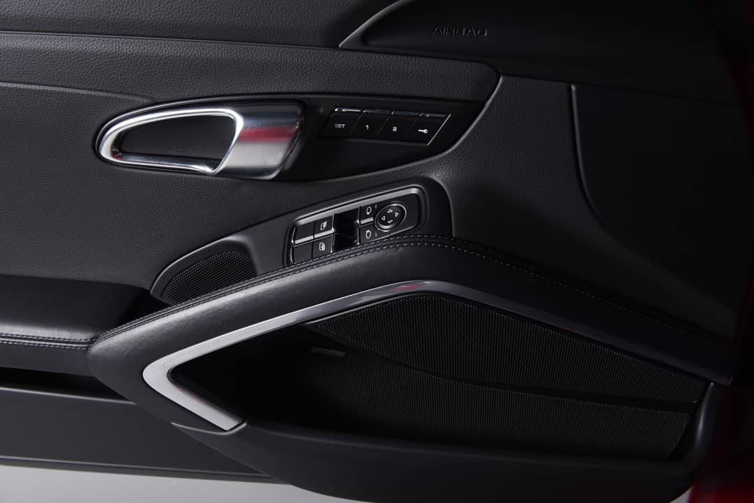 2017 Porsche 911 Carrera 4S — photo 20