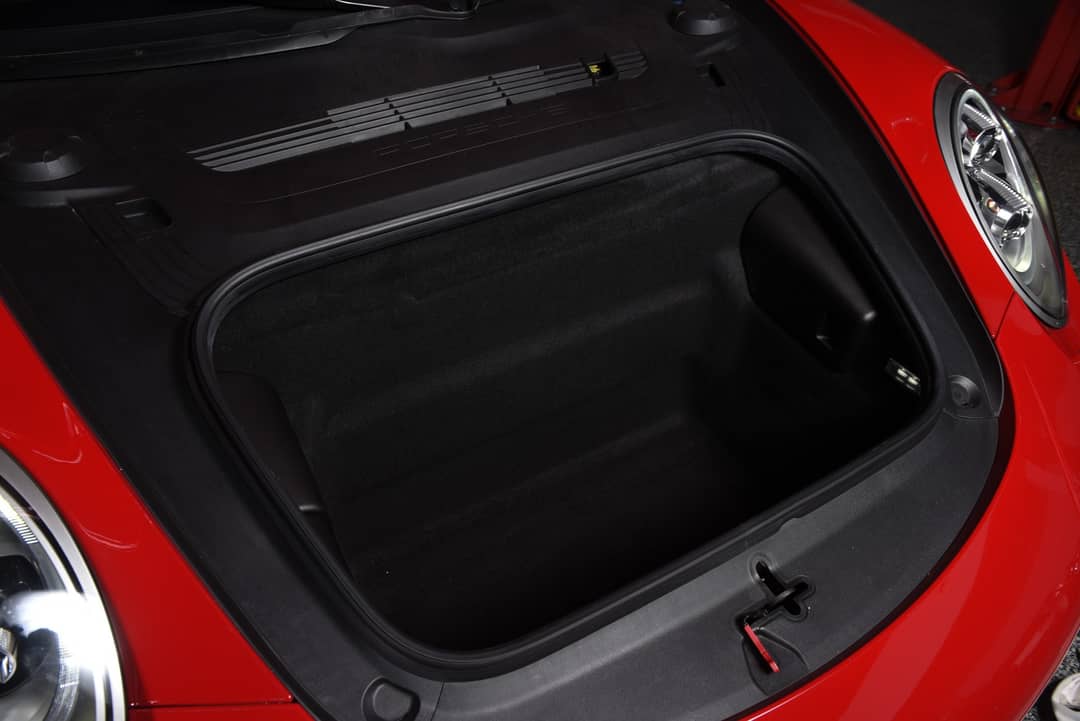 2017 Porsche 911 Carrera 4S — photo 4