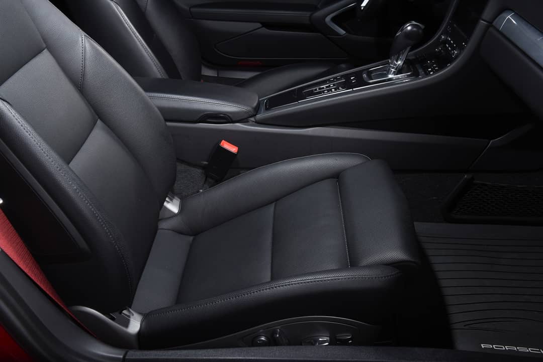 2017 Porsche 911 Carrera 4S — photo 37