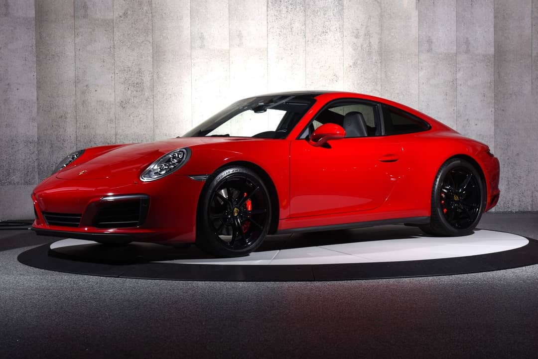 2017 Porsche 911 Carrera 4S — photo 8