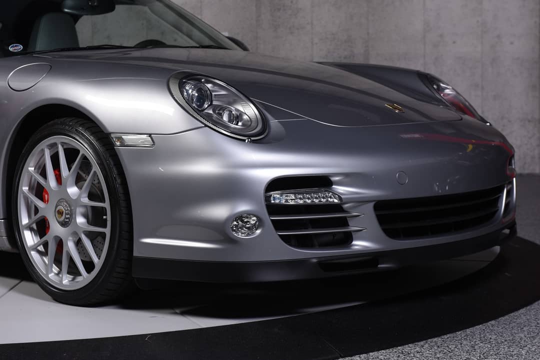 2010 Porsche 911 Turbo — photo 22