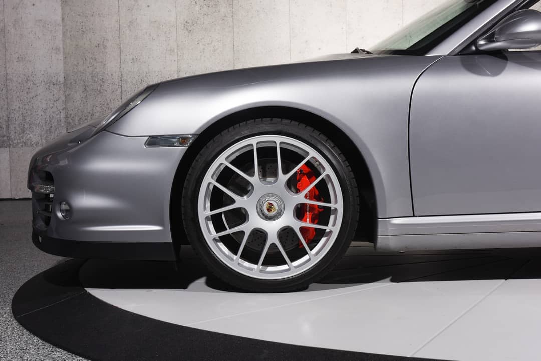2010 Porsche 911 Turbo — photo 24