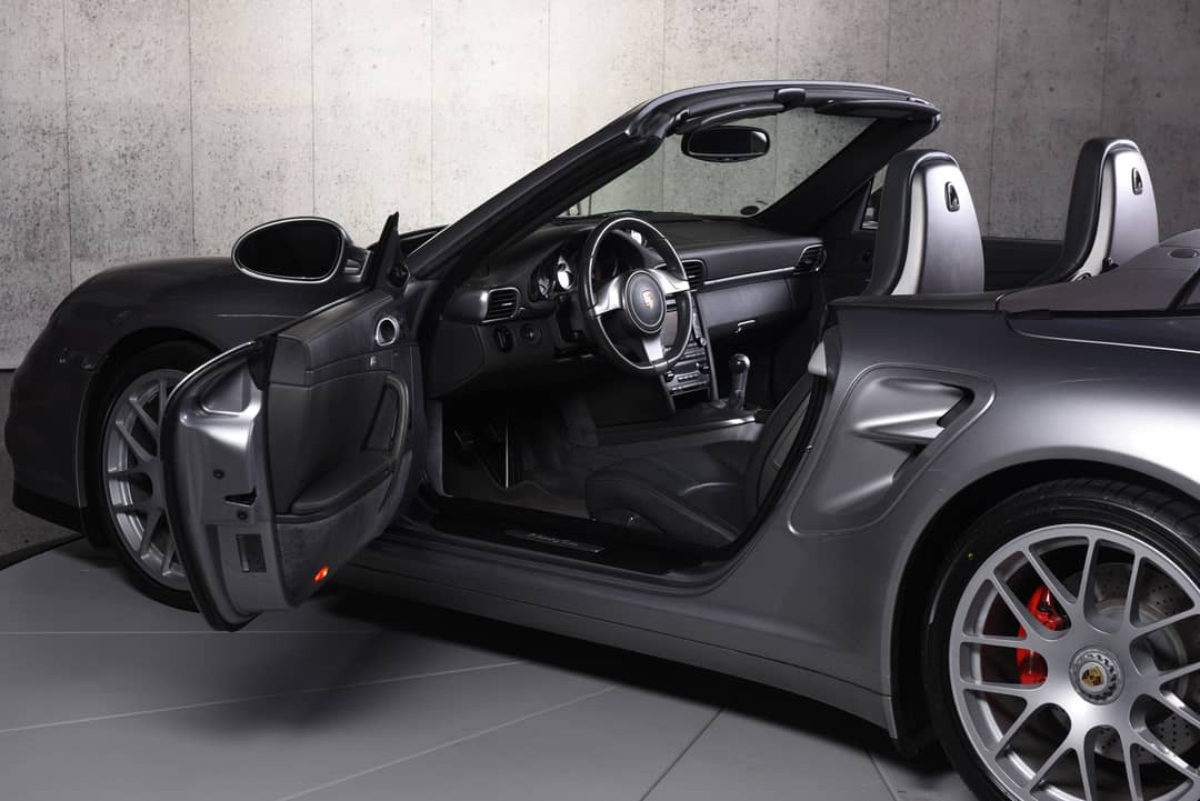 2010 Porsche 911 Turbo — photo 29