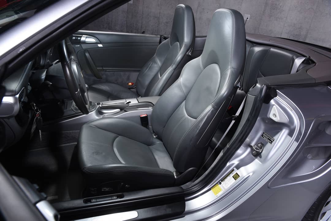 2010 Porsche 911 Turbo — photo 32