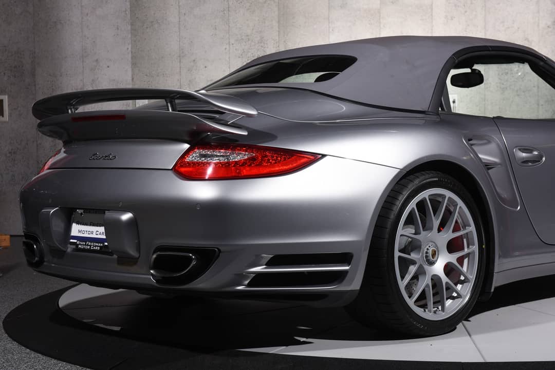 2010 Porsche 911 Turbo — photo 10