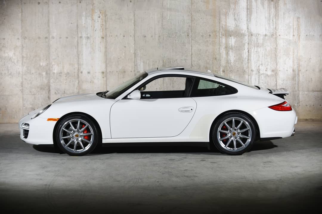 2010 Porsche 911 Carrera 4S — photo 12