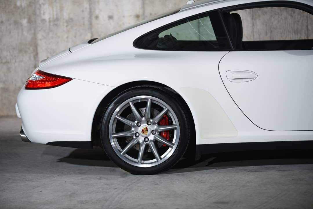 2010 Porsche 911 Carrera 4S — photo 3