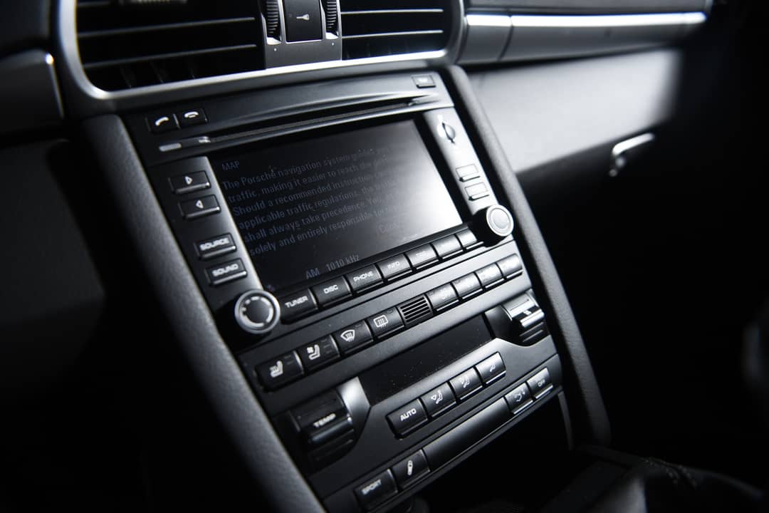 2010 Porsche 911 Carrera 4S — photo 27