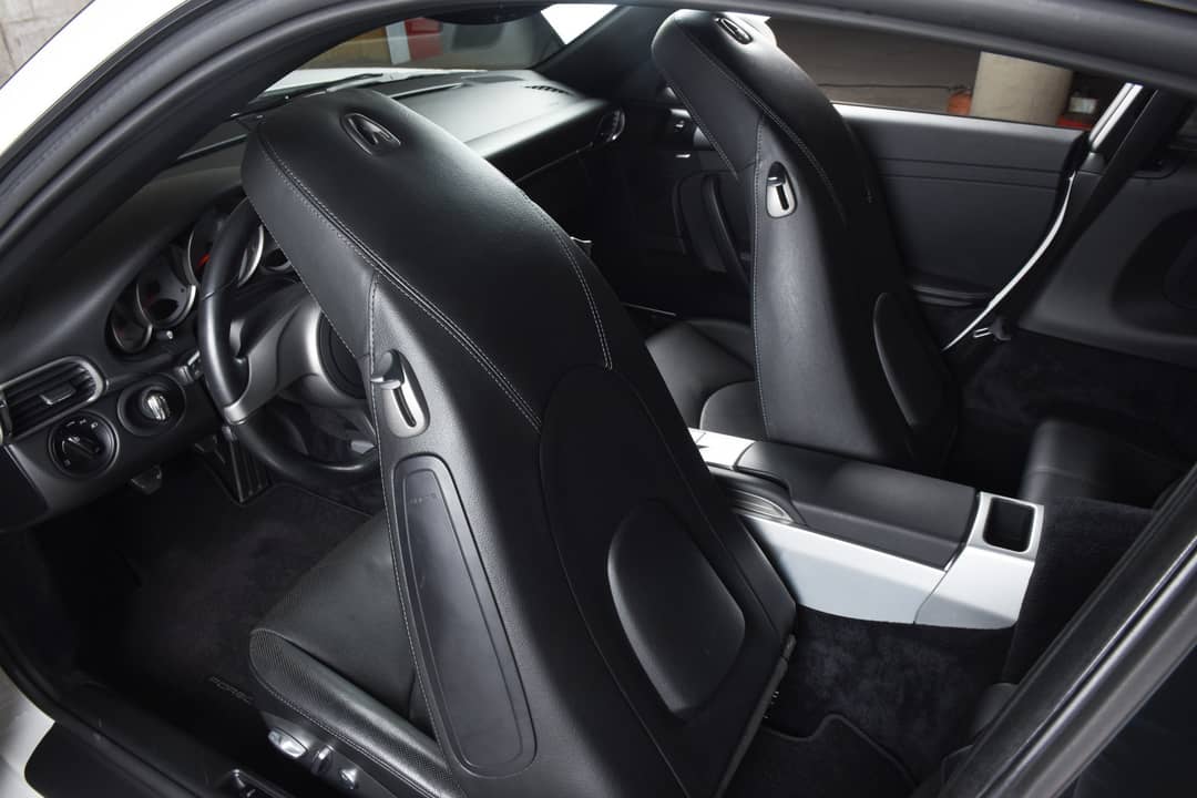 2010 Porsche 911 Carrera 4S — photo 41