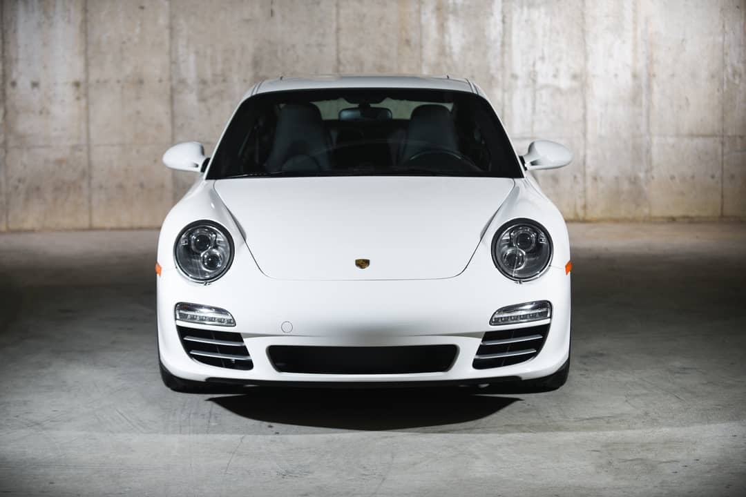 2010 Porsche 911 Carrera 4S — photo 8