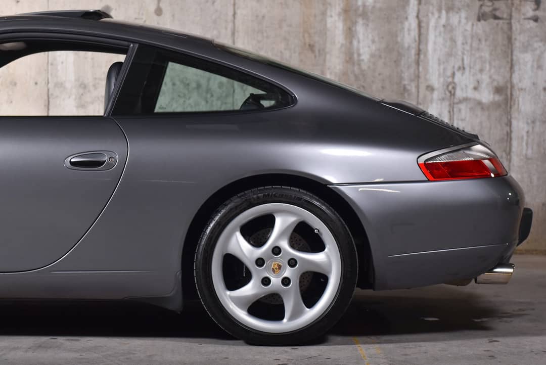 2001 Porsche 911 Carrera — photo 16
