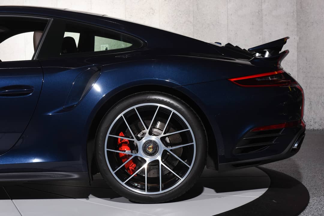 2017 Porsche 911 Turbo — photo 18