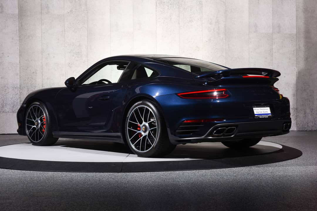 2017 Porsche 911 Turbo — photo 3