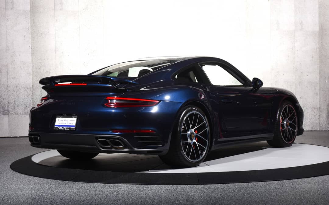2017 Porsche 911 Turbo — photo 4