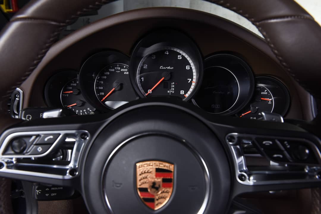 2017 Porsche 911 Turbo — photo 30