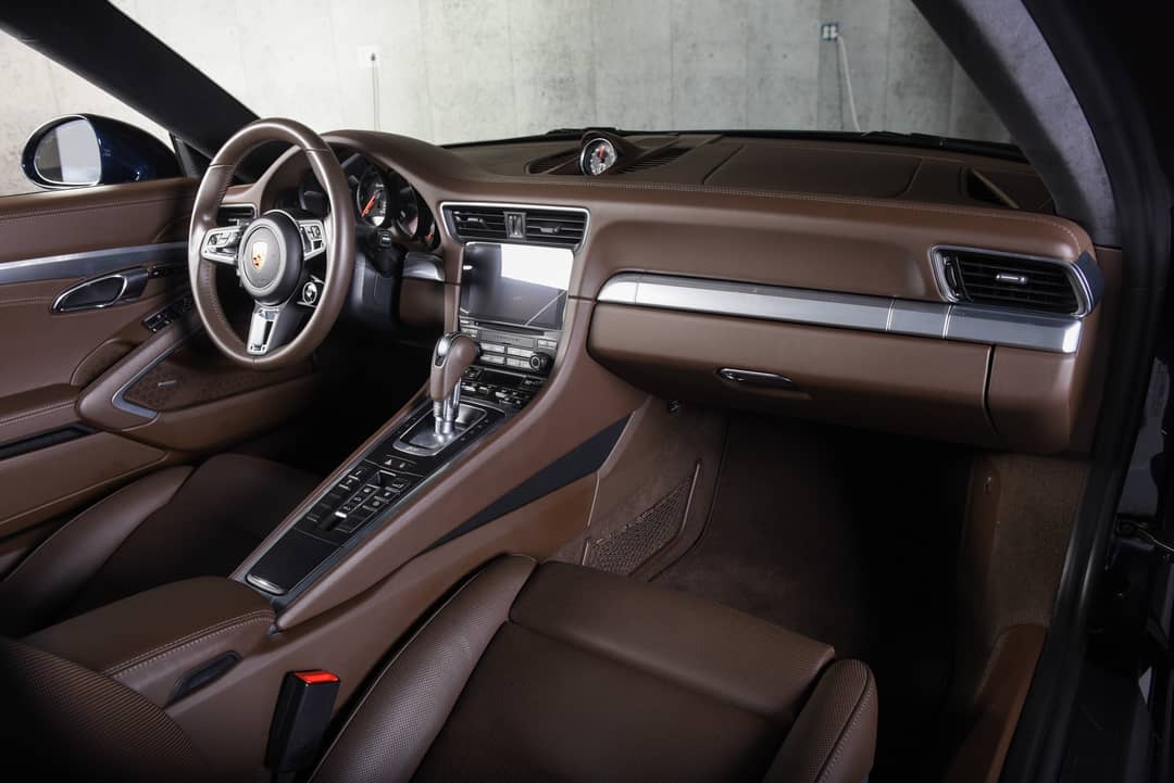 2017 Porsche 911 Turbo — photo 41